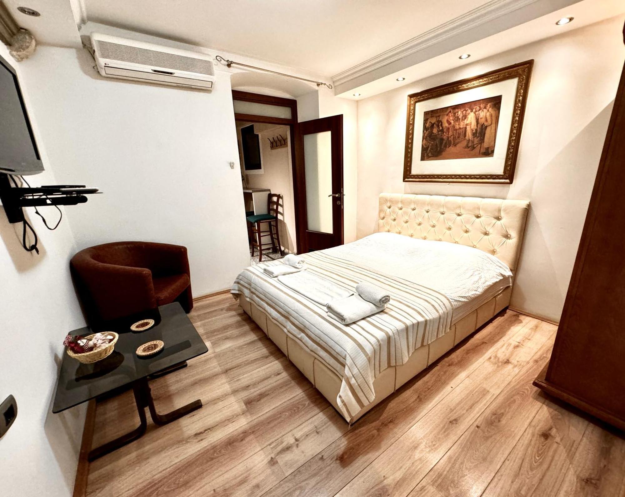 Novi Svet Apartment Kotor Luaran gambar