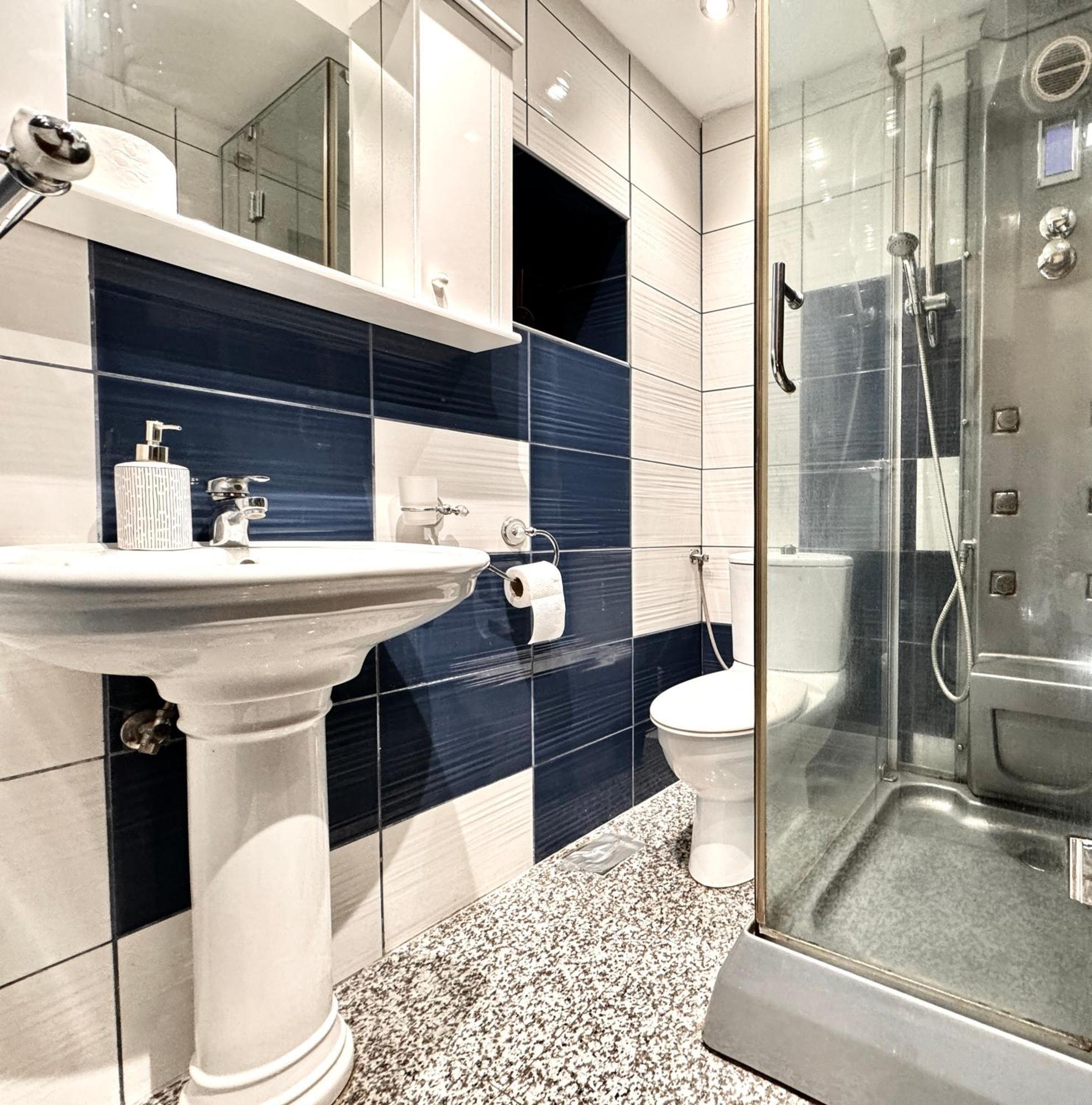 Novi Svet Apartment Kotor Luaran gambar