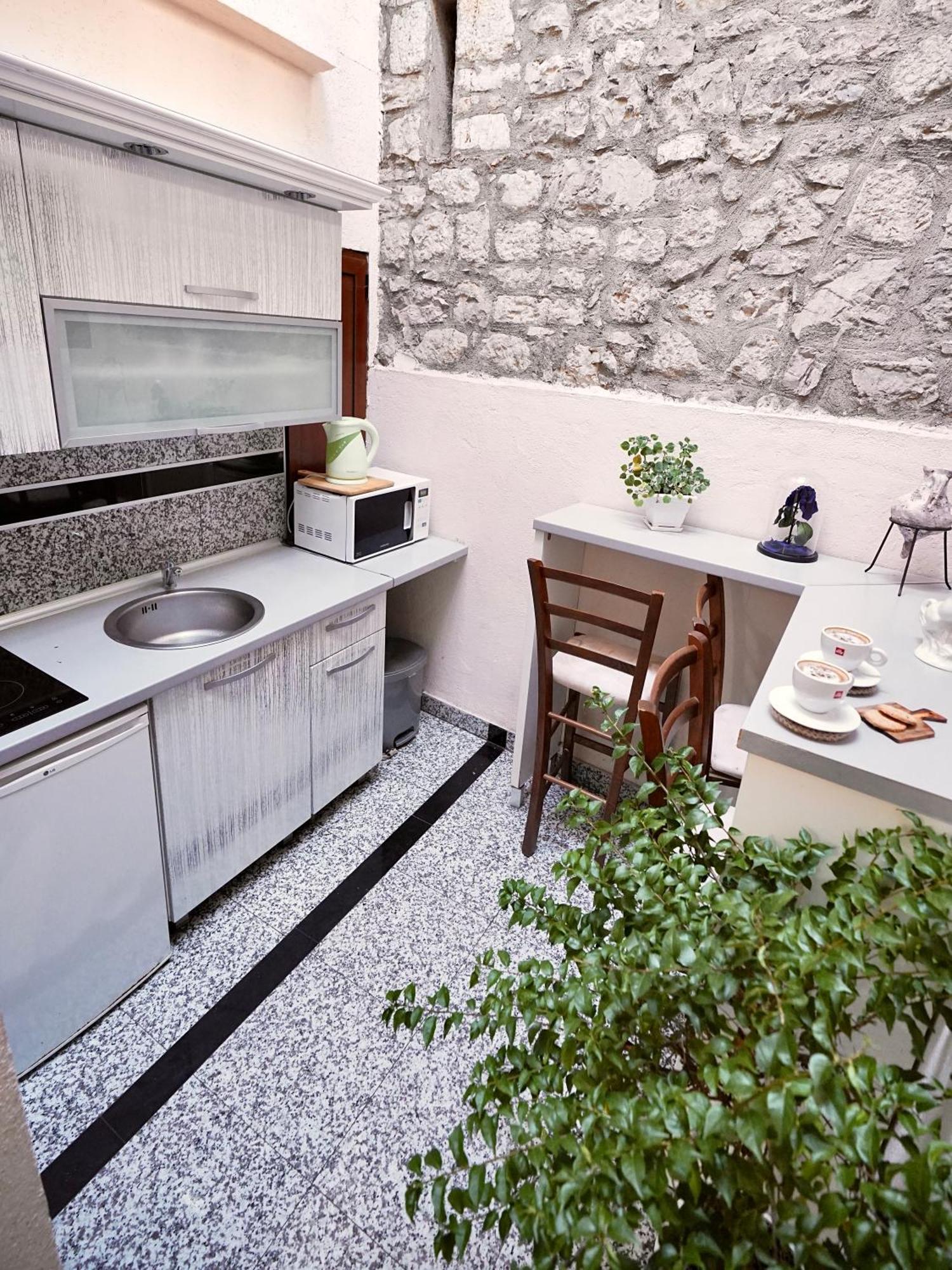 Novi Svet Apartment Kotor Luaran gambar