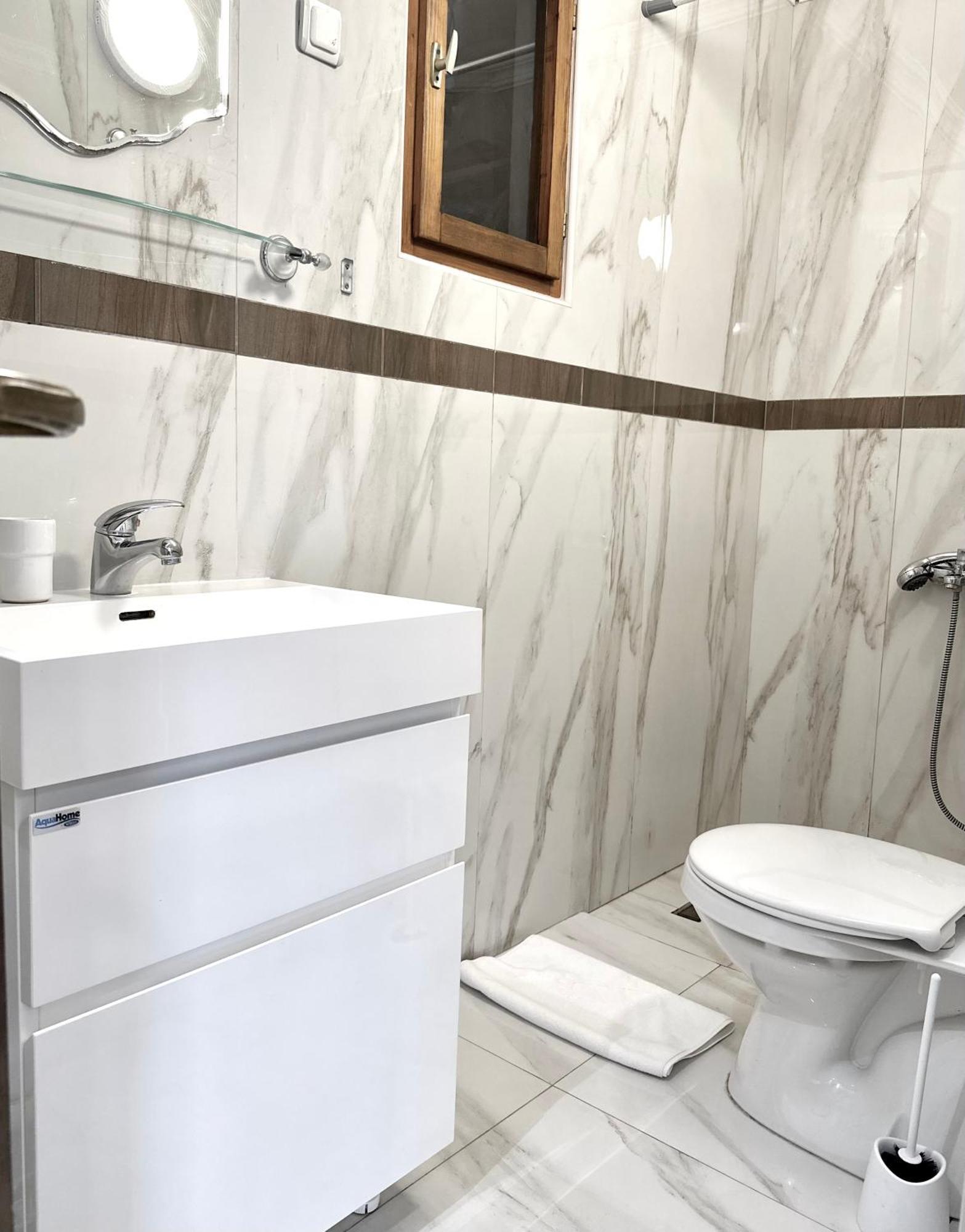 Novi Svet Apartment Kotor Luaran gambar