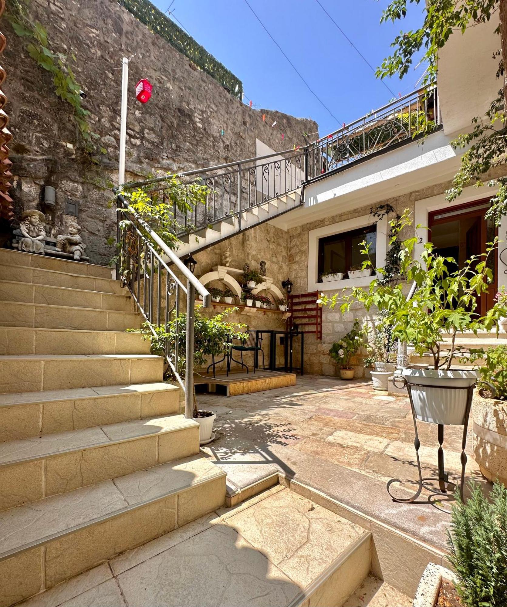 Novi Svet Apartment Kotor Luaran gambar